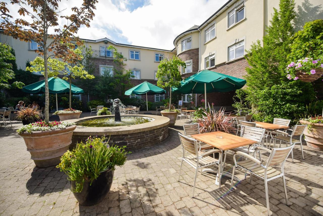 Ashdown Park Hotel Гори Экстерьер фото