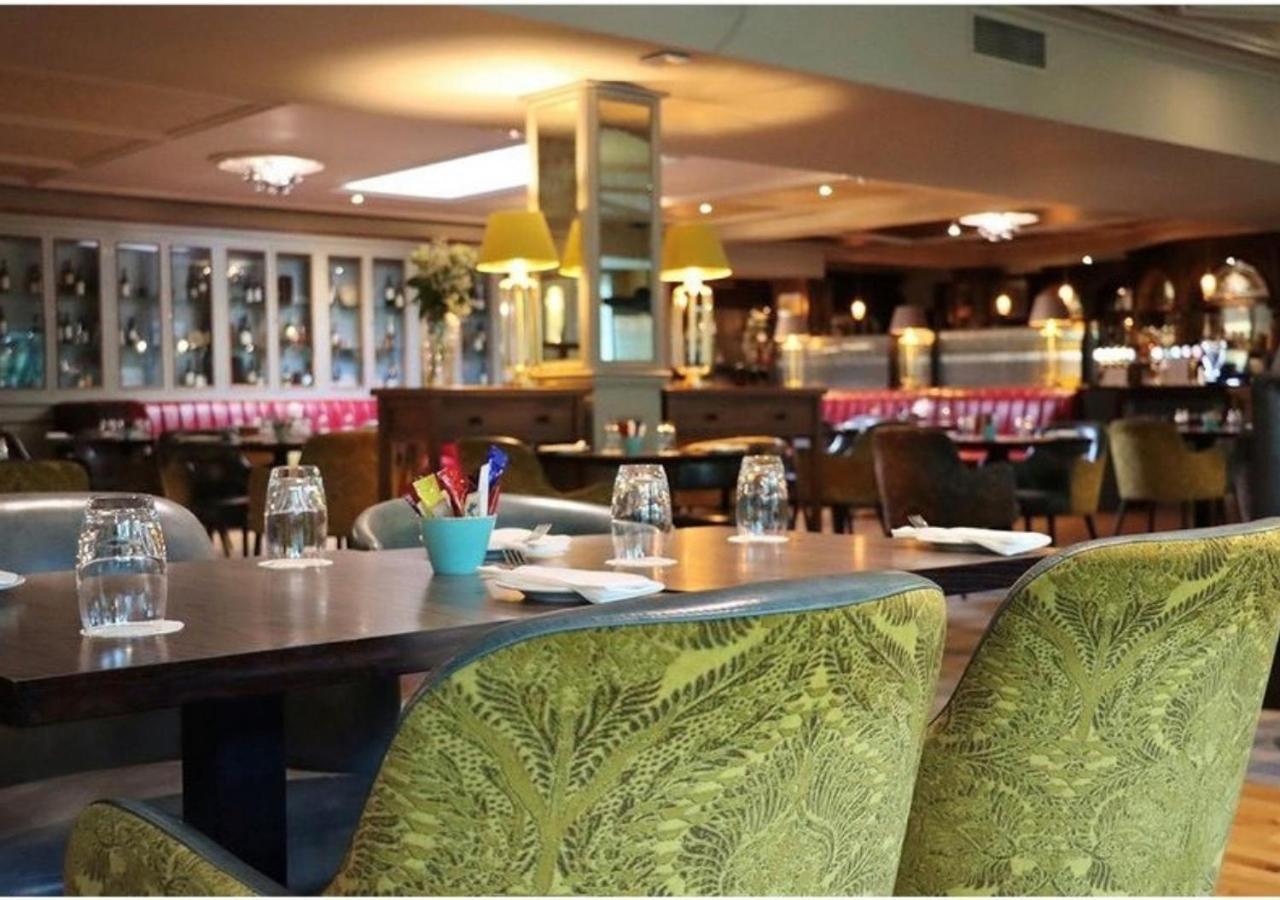 Ashdown Park Hotel Гори Экстерьер фото